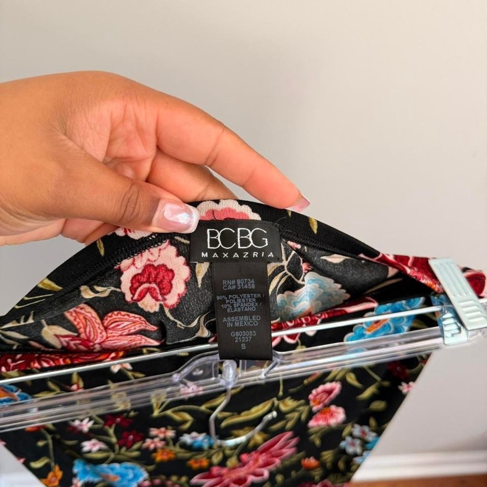 BCBGMaxAzria Black Floral Midi Skirt with Red & Blue Flowers - Picture 6 of 6